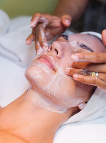 Chemical peel by sakethskincare (Skin clinic in nellore)